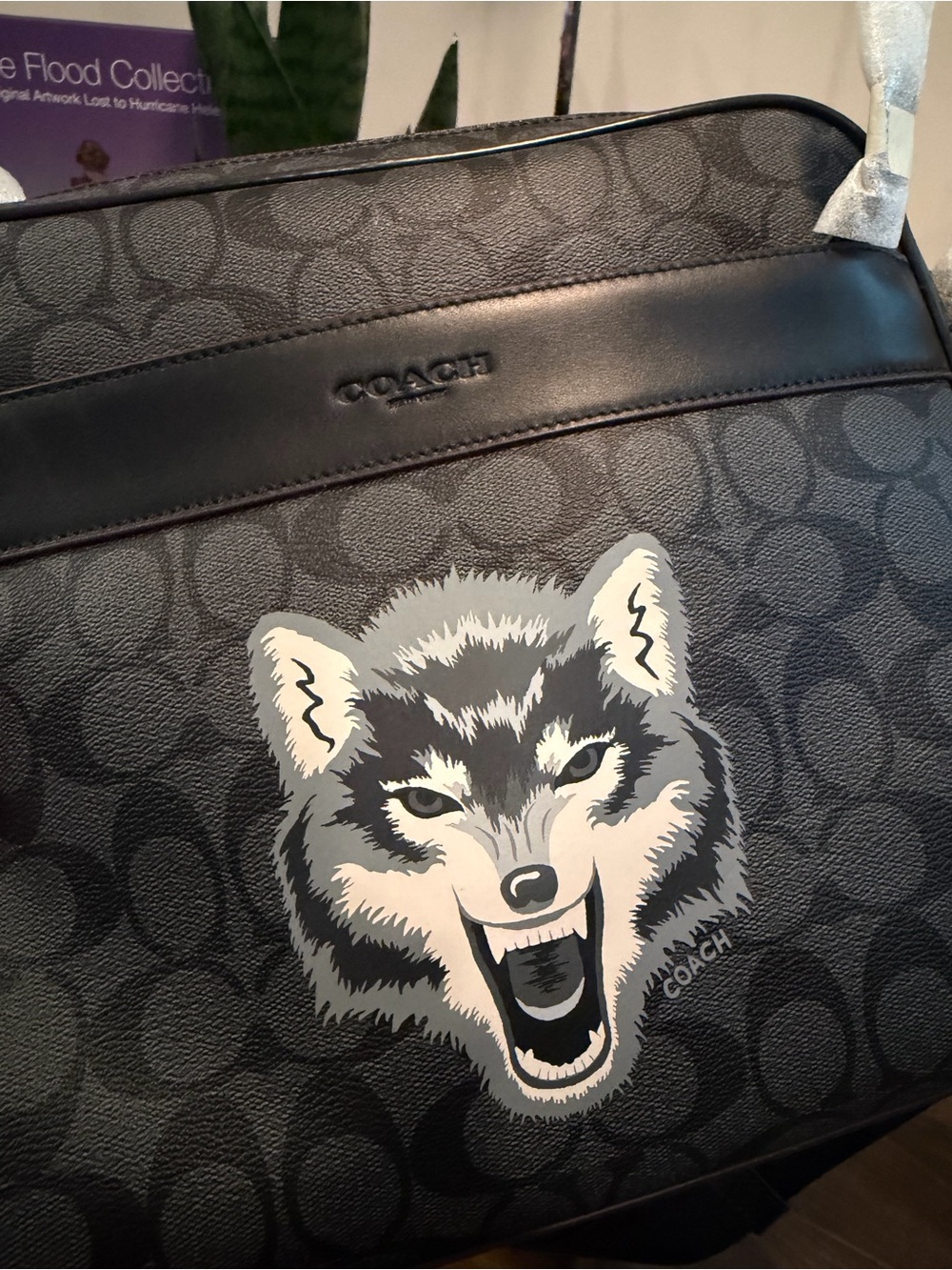 Coach Charles Camera Bag In Signature Canvas With Wolf Motif F31337 NWT - Picture 3 of 16